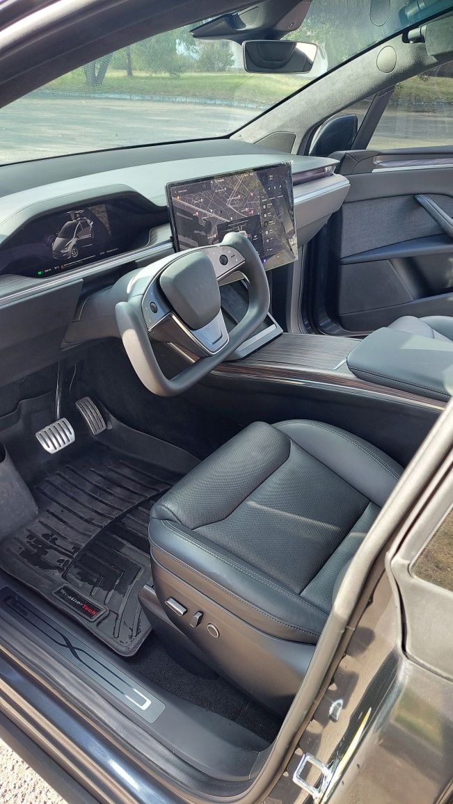 Tesla Model X Long Range