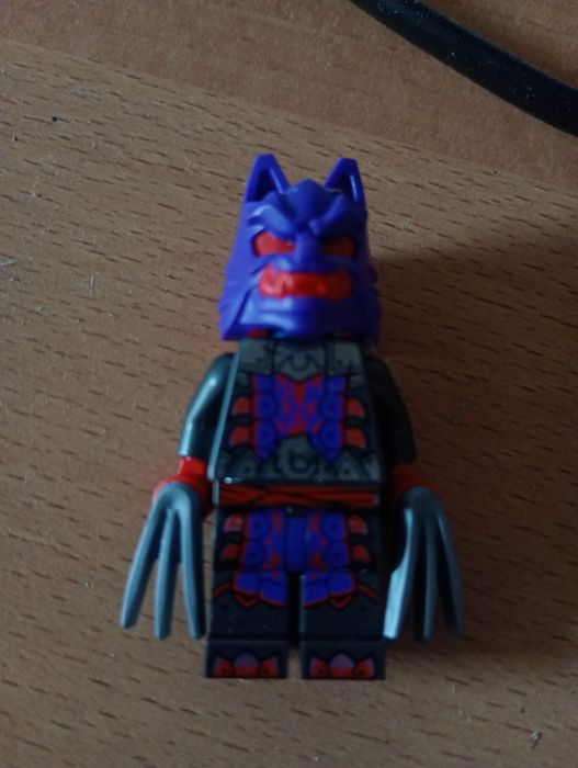 figurka Wolf Mask Warrior njo903