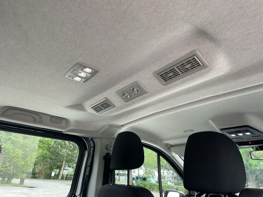 Wnajem Busa 9 os. Renault Trafic 2023 Narty/Wakacje/Transport osób
