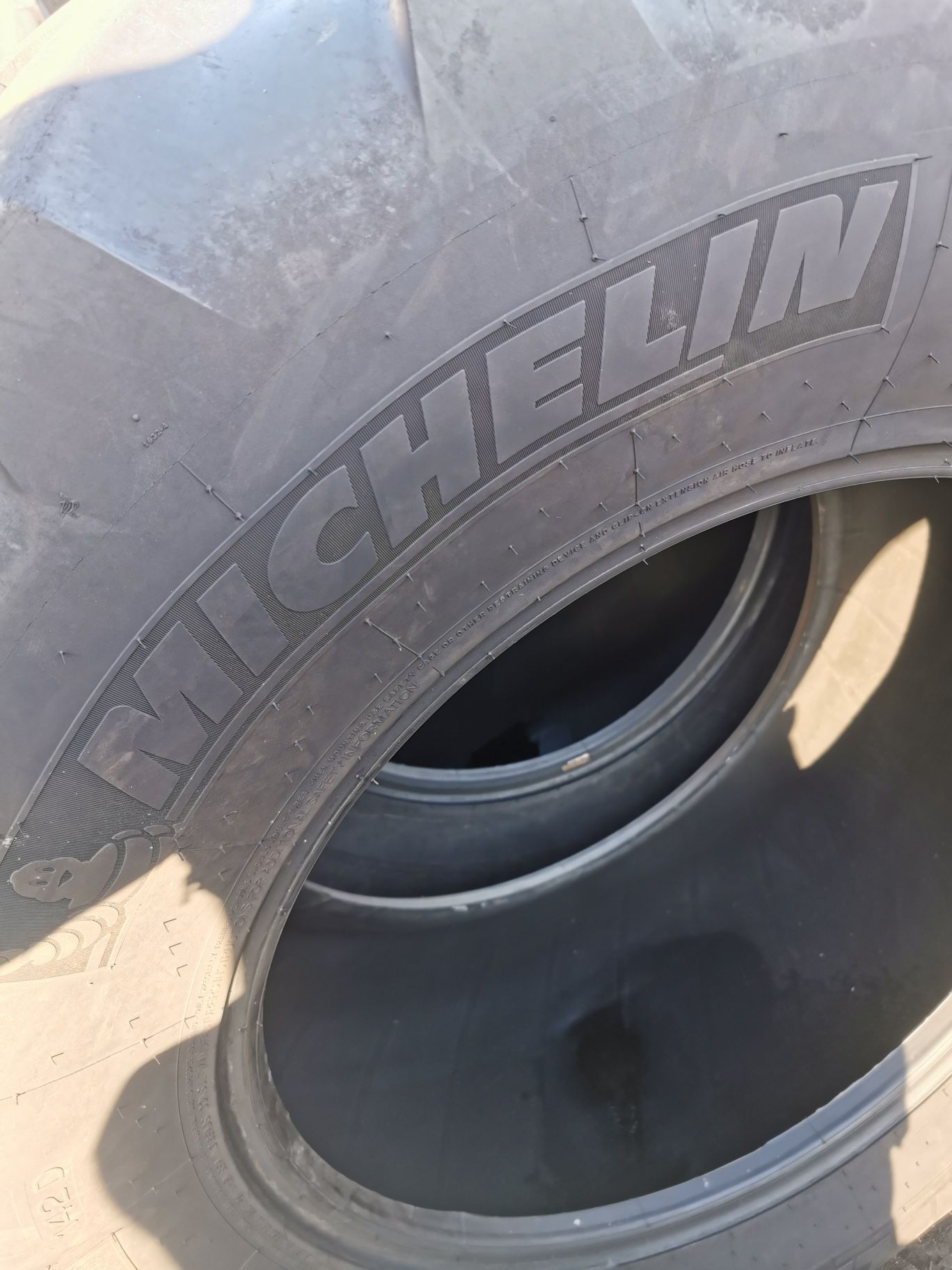 Para opon 540/65R28 142D Michelin MultiBIB #