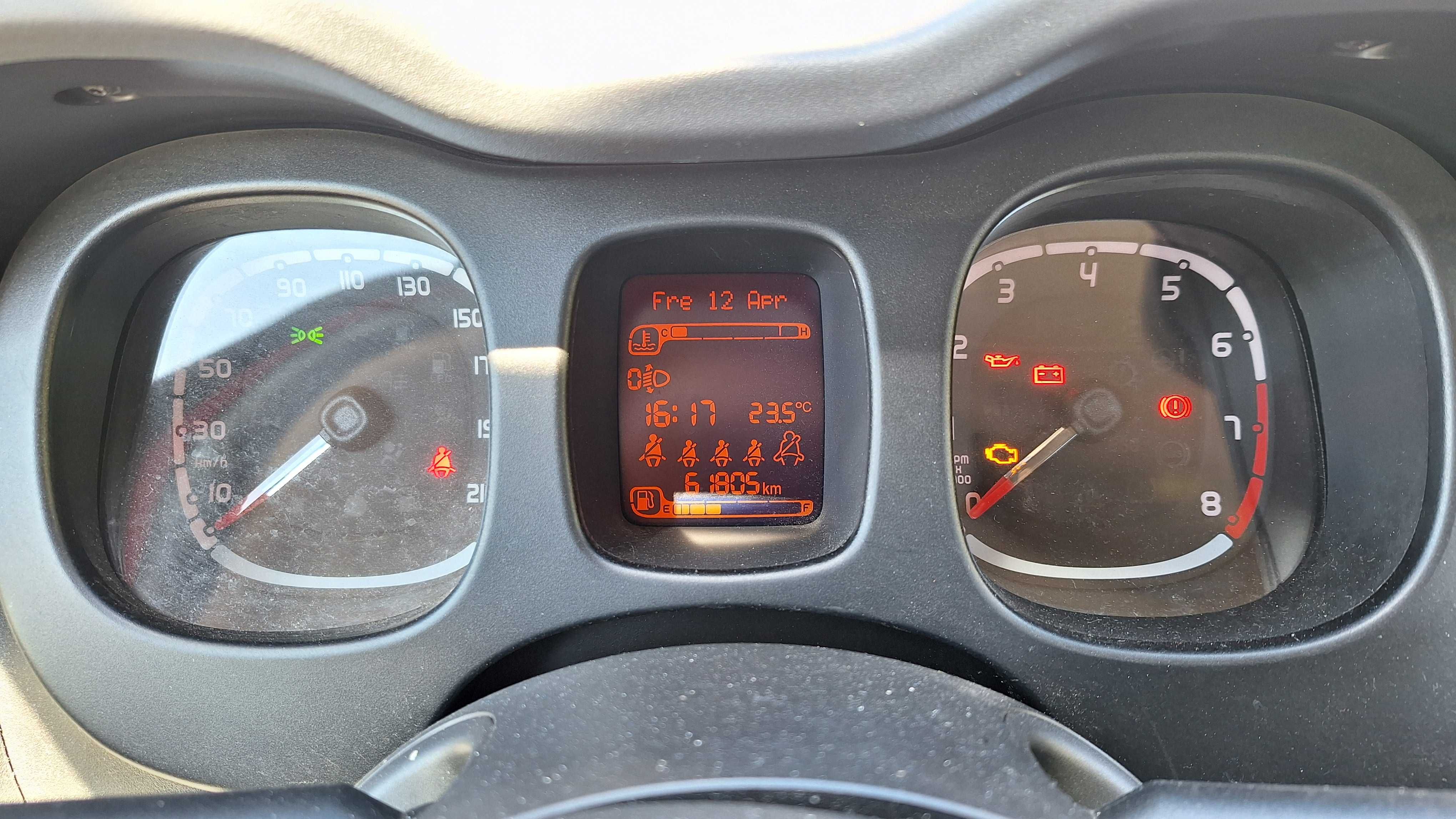 Fiat Panda 1,2/ 5 seats/ 5 gears/ 69 hp/ gasoline/ 11/2018/ 65 k km