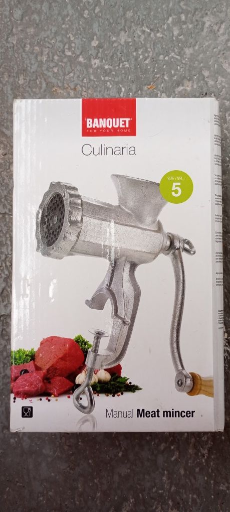 Maszynka do mięsa Banquet Mechan 10 – ręczna, żeliwna Nowa