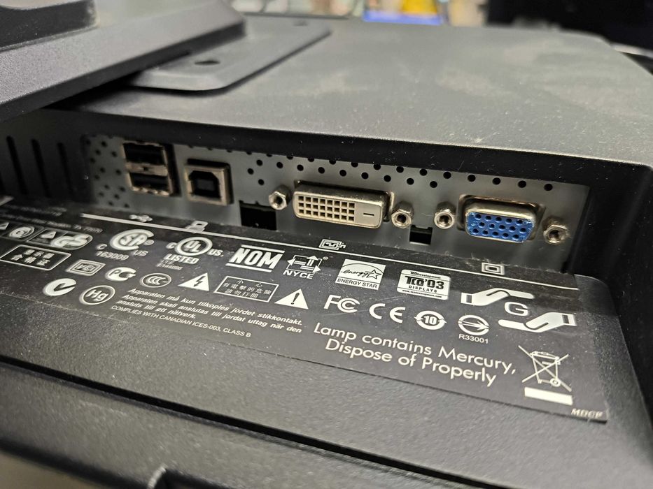 Monitor HP L2245w – 22 cale – używany, sprawny Monitor 1