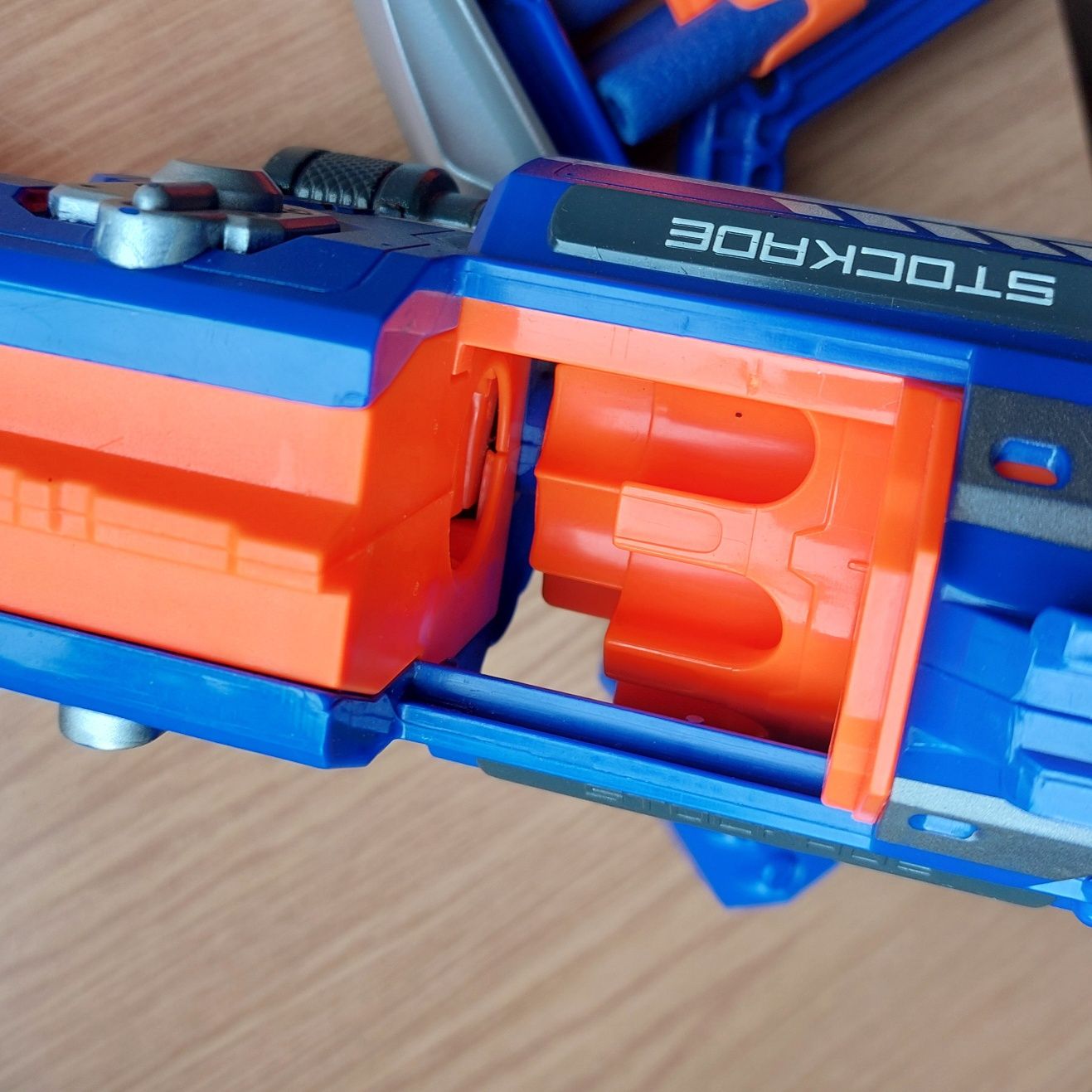 Nerf Stockade N-Strike Elite na baterie