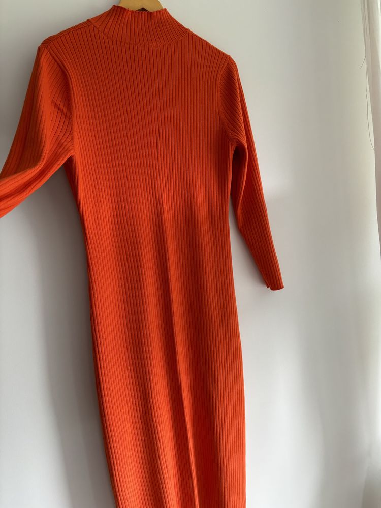 H&M pomarańczowa dzianinowa sukienka MIDI Ołówkowa L 40 prążek