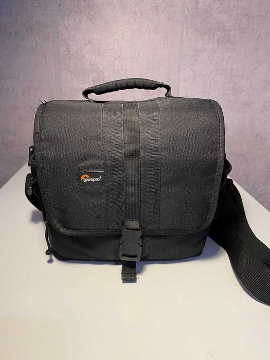 Câmera Nikon D7000 + Lente 18-55mm