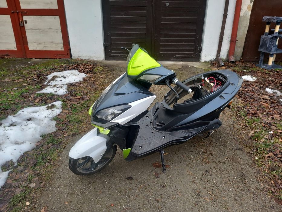 Skuter elektryczny E-Roller falcom--