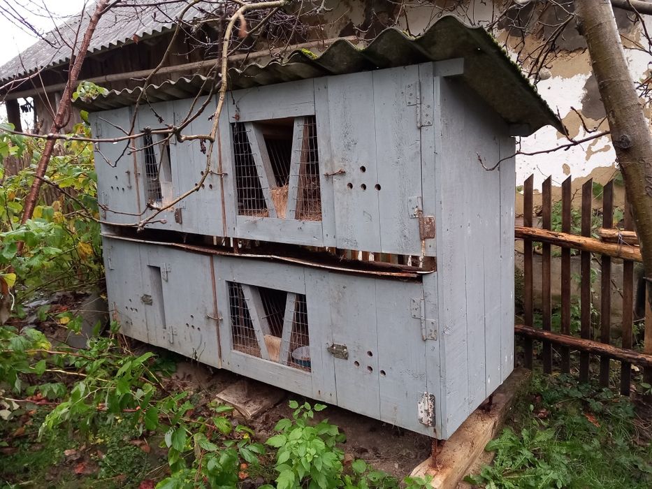 Продам клітку для кролів