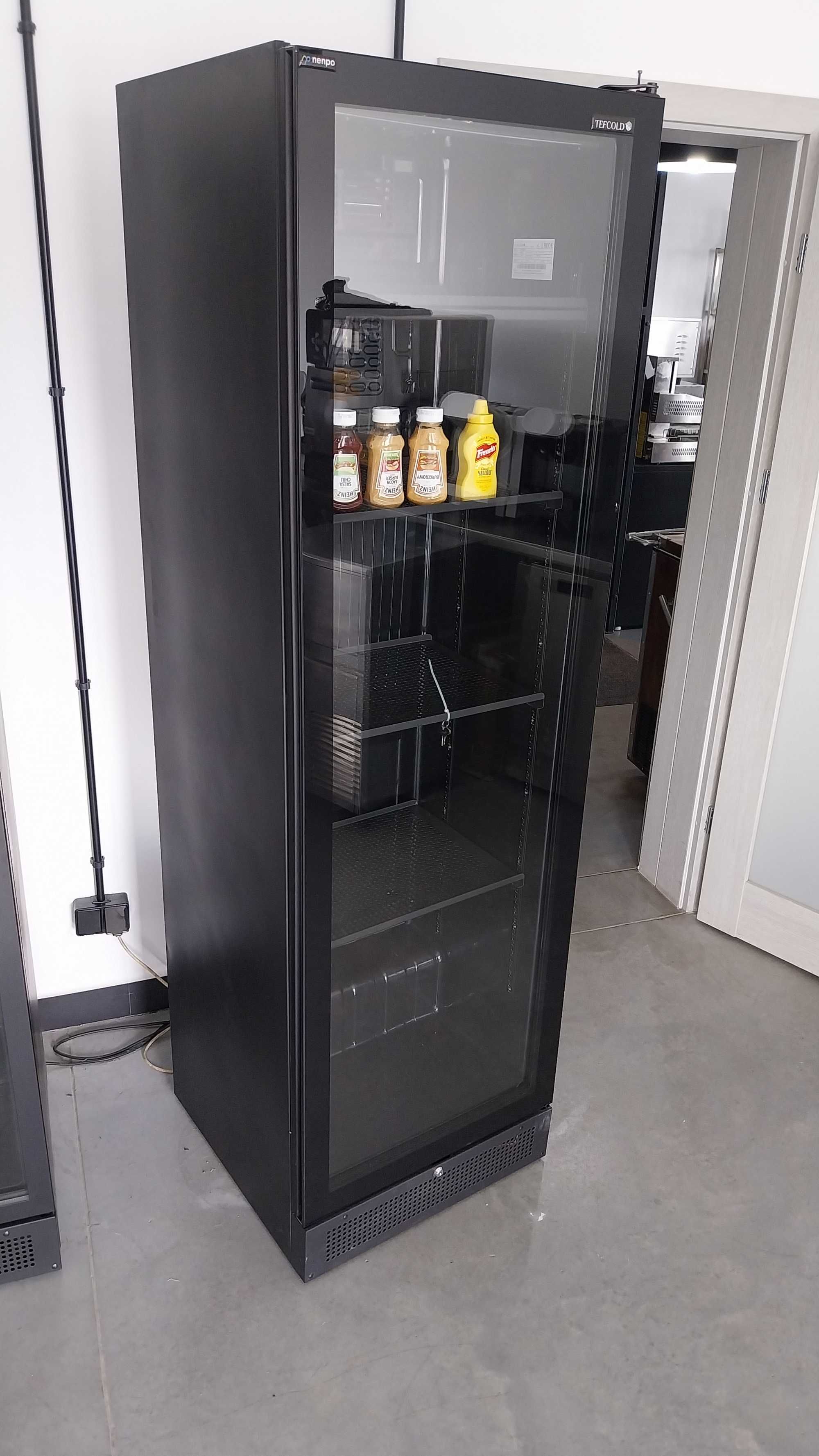 Winiarka TEFCOLD CPV1380E – 372 l, jednostrefowa, 118 butelek, czarna