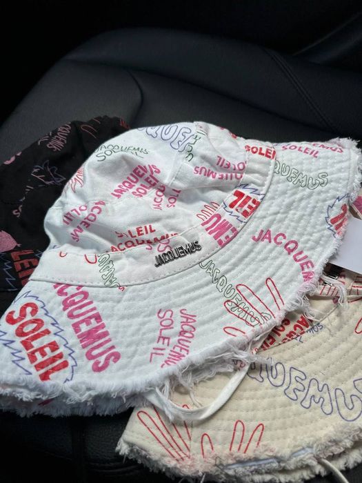 JACQUEMUS
Дуже стильова панама