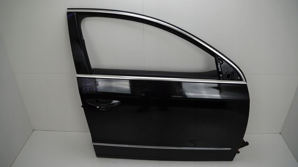 DRZWI PRAWY PRZÓD VW PASSAT B6 05-10R
