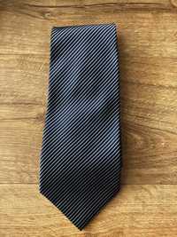 4 różne krawaty