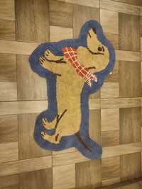 Nowy dywan dla dziecka Pies