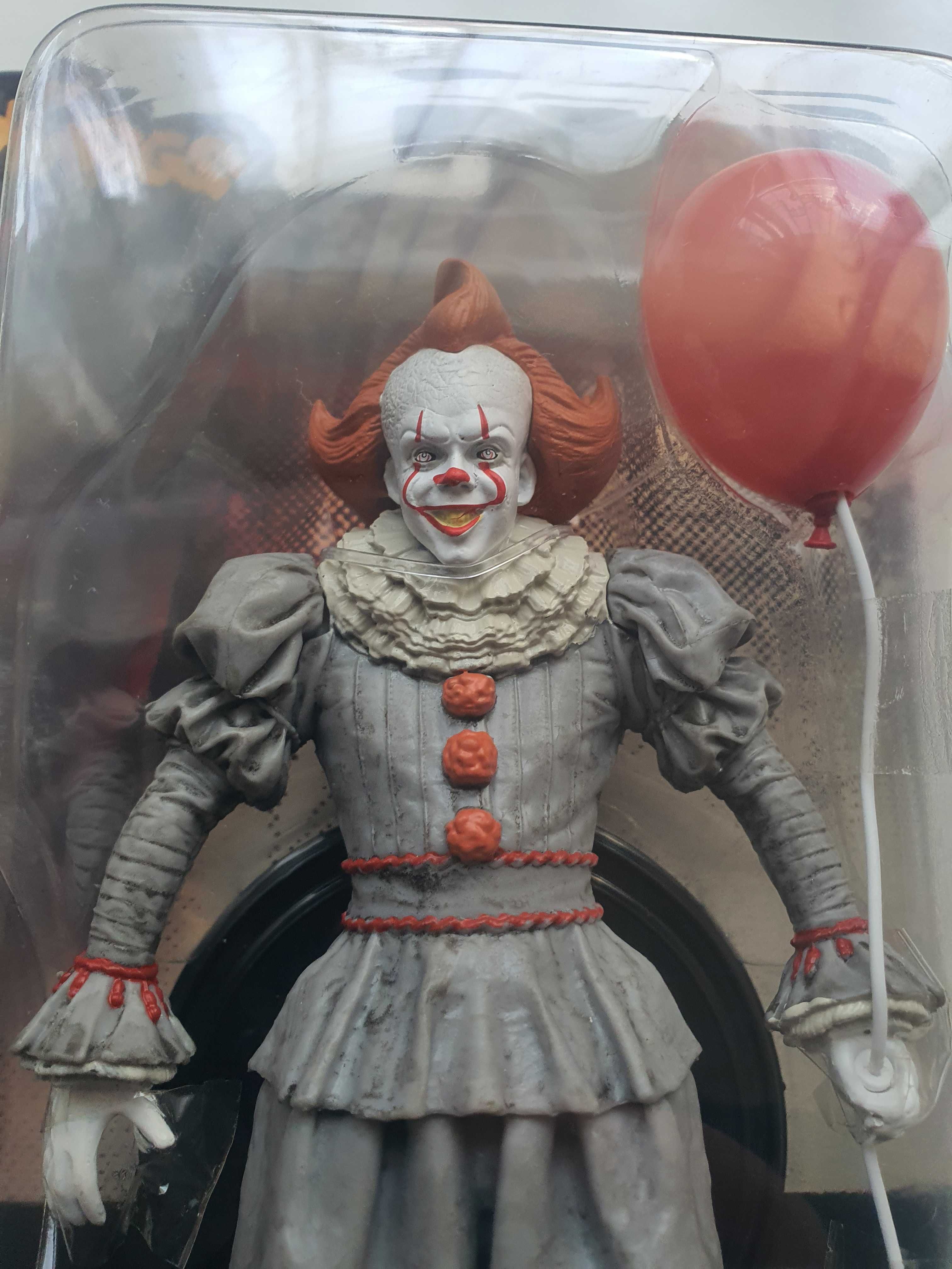 IT  Pennywise - Bendyfigs Figurka 19cm - Horror