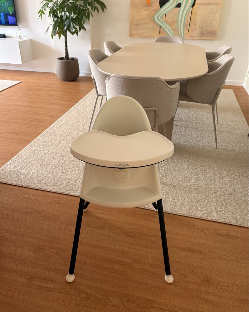 Cadeira de alimentação bebé babybjorn