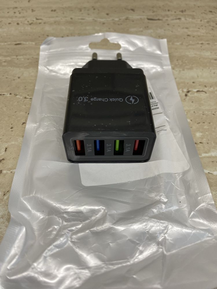 Зарядний блок на 4 usb,зручний під час відключень світла, знижена ціна