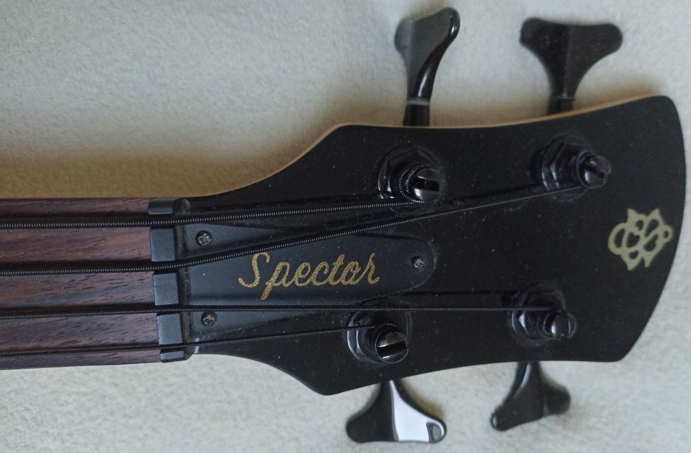 Gitara basowa Spector Q4 Pro, bas, EMG-HZ, preamp, stan bdb