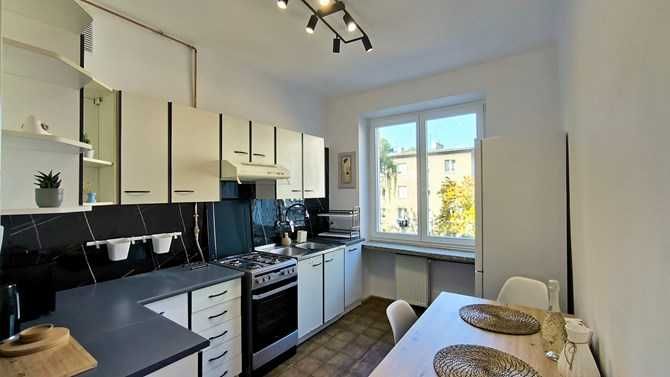2 pokoje z balkonem, pet friendly, Os. Teatralne 2, BRAK PROWIZJI