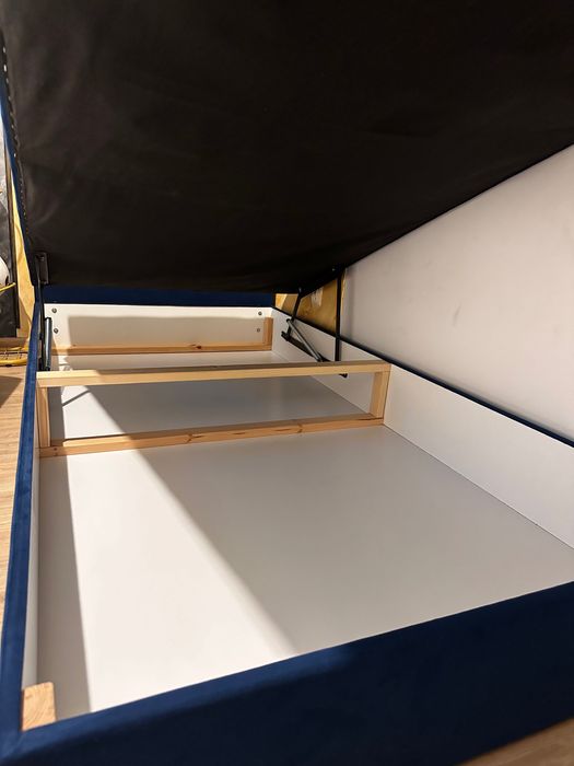 Łóżko flauszowe ze skrzynią, 100/200 cm, zagłówek flauszowy , materac