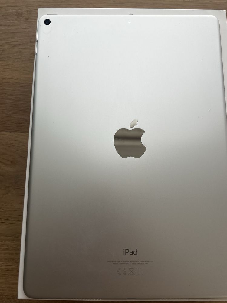 Apple iPad Air 3 Generacji, Wi-Fi 64GB  White