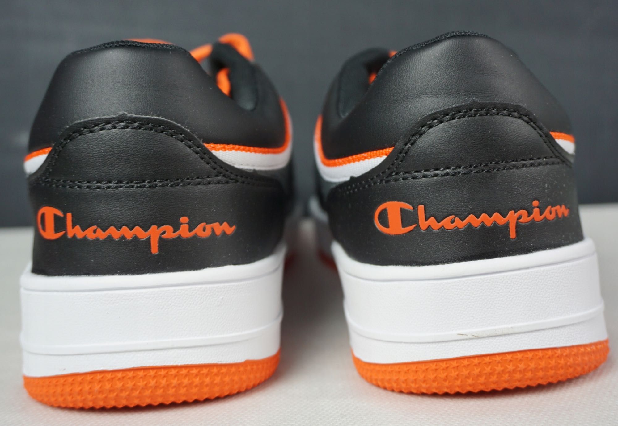 Champion Low Cut Rebound r. 44 \ 28,5 cm. NEW.