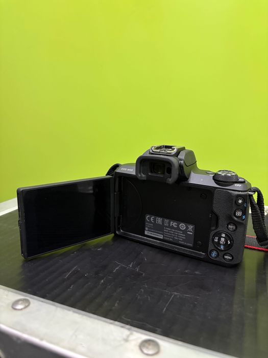 Máquina Fotográfica Canon EOS M50