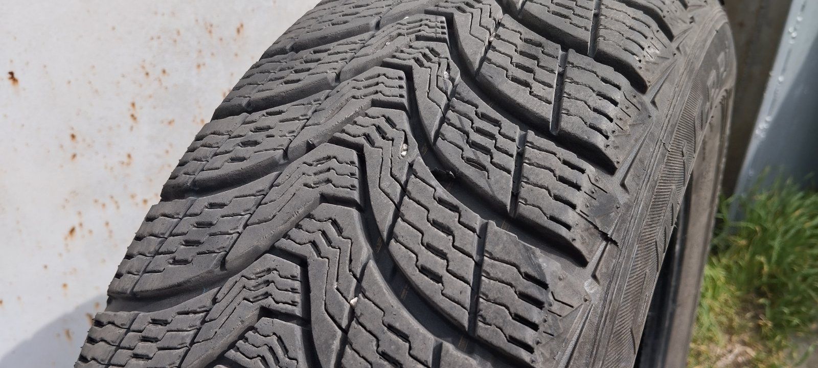 Шини premiorri 215/65 r16