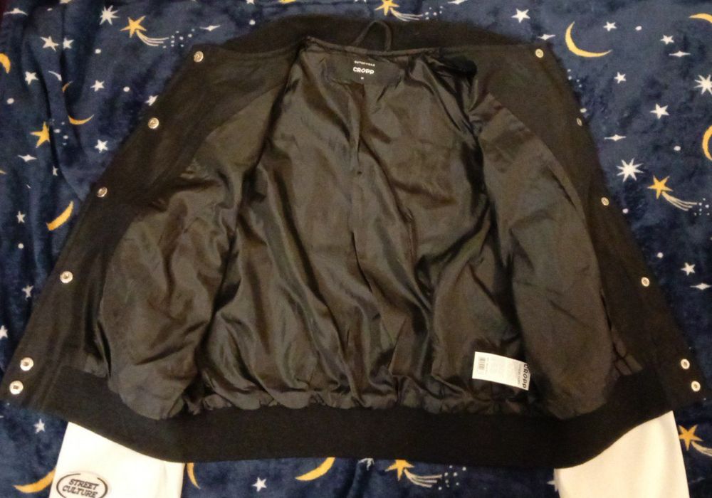 Бомбер фирмы cropp оригинал