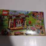 LEGO Friends 41334 Klocki LEGO Friends Pokaz Andrei w parku