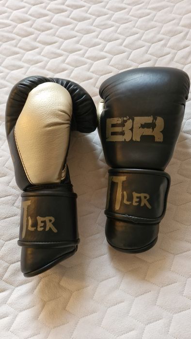 Шкіряні боксерські рукавички Battler Sport 12 oz