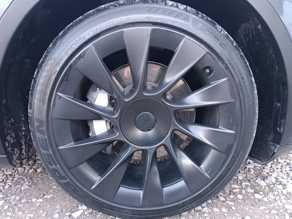 продам Tesla Model Y 2023 Long Range 82 kWh Dual Motor