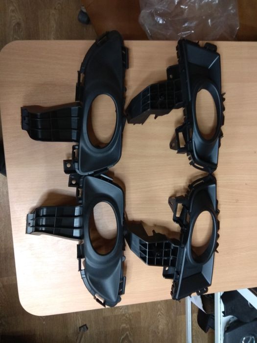 Рамка туманки Мазда 3 ВК 2003-2008 седан/хэтчбек