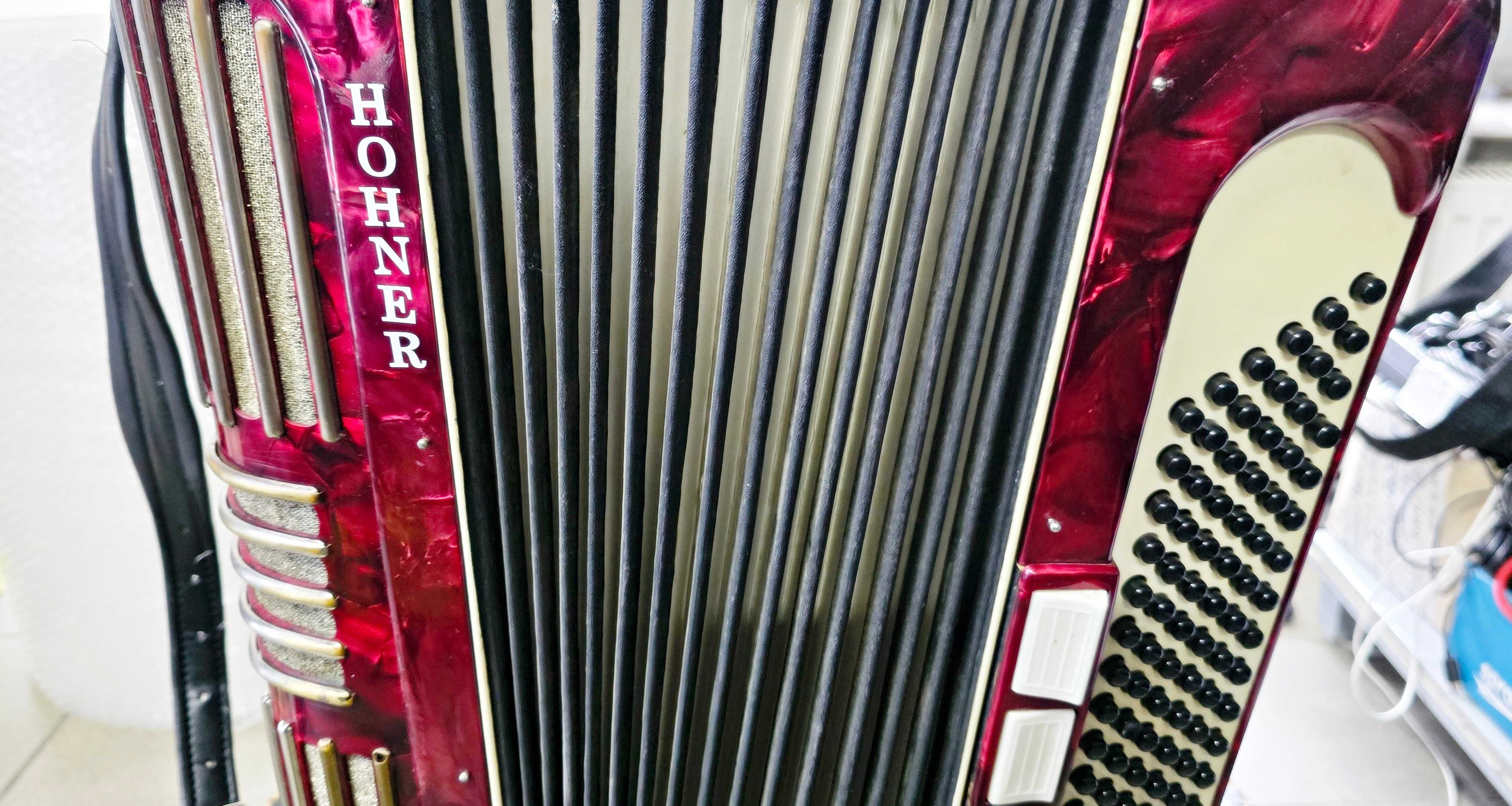 Akordeon HOHNER  96 basowy K&B Handel Szczytno