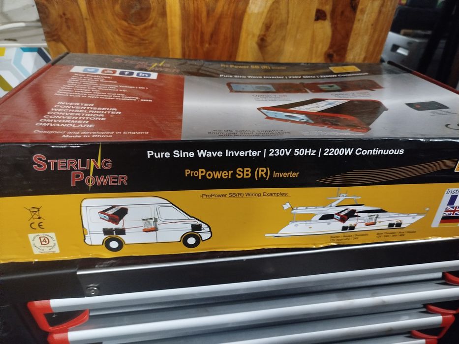 Inwerter Sterling SB 2200W