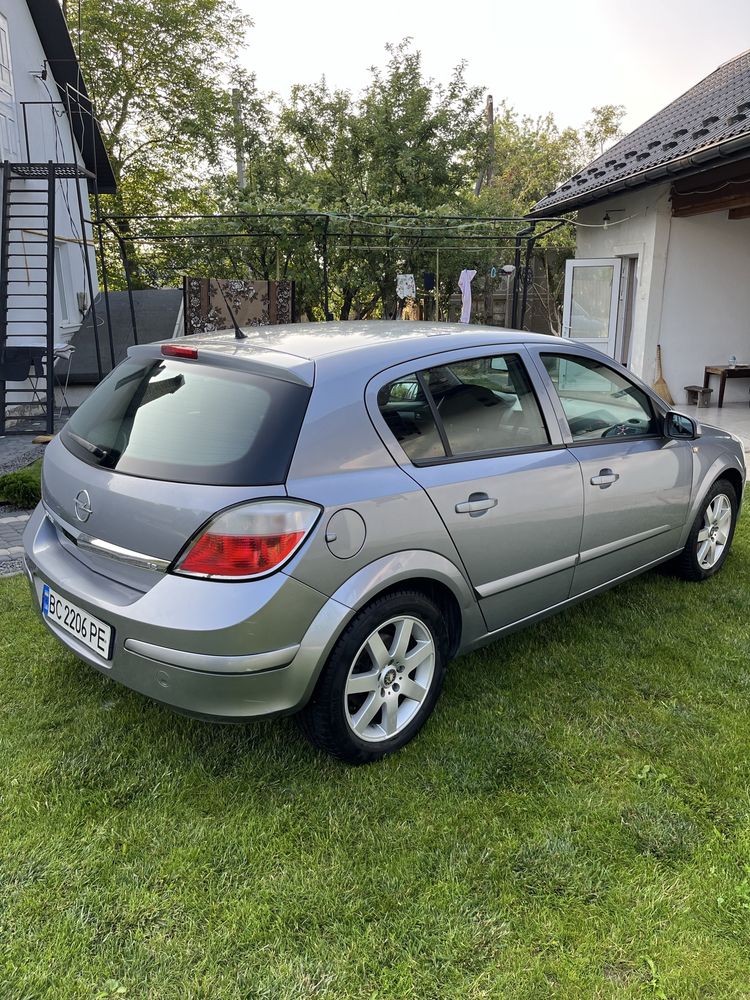 Opel Astra H 1.8 benzin Automat