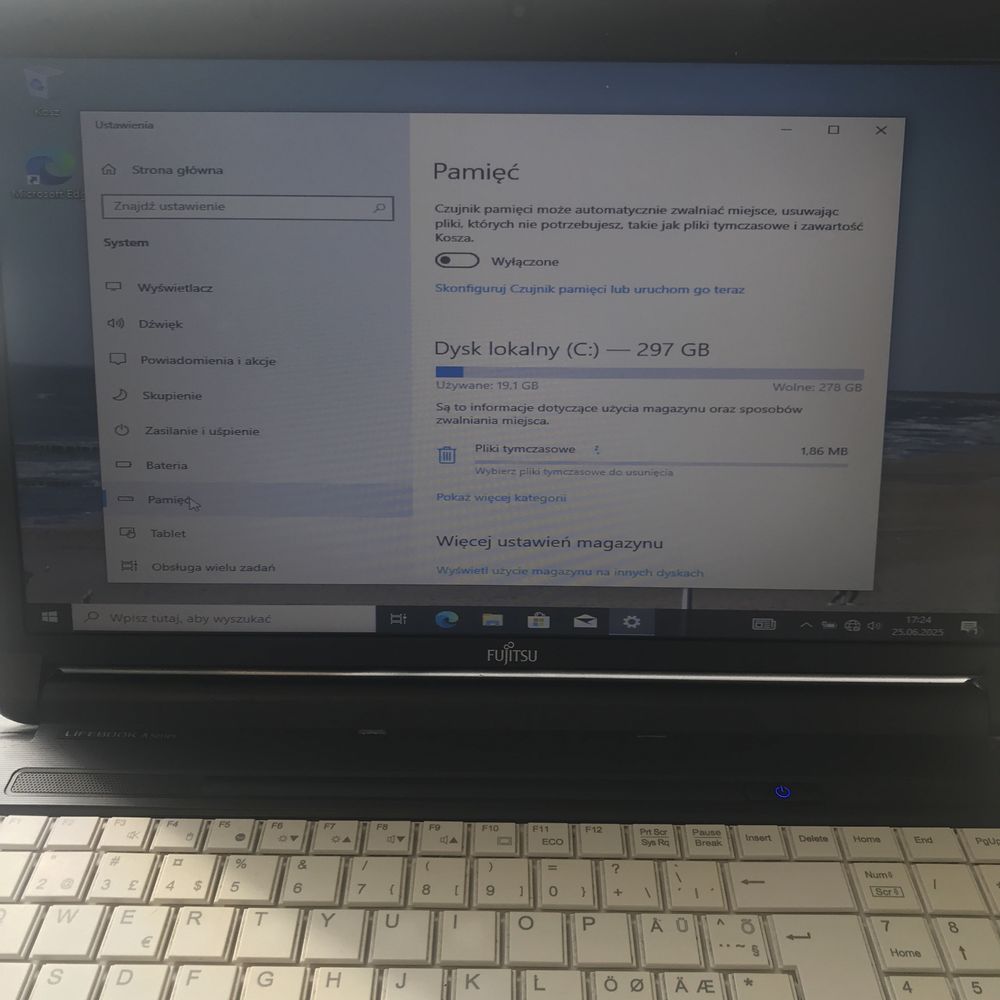 Laptop Fujitsu LifeBook A530 i3 2.27GHz 4GB 320GB Win10