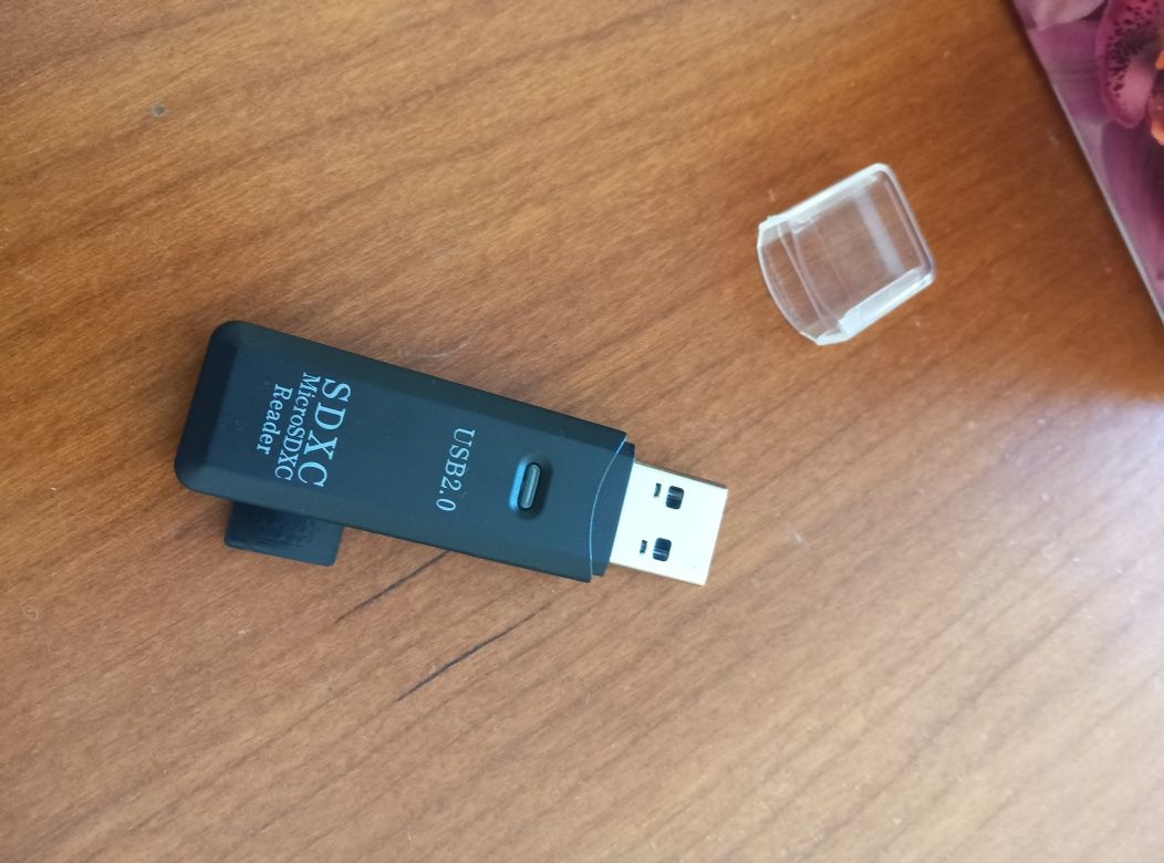 Adaptador USB para micro SD e SD + cartão de memória micro SD