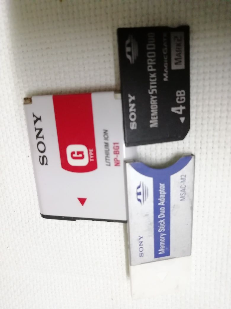 Bateria e cartão de memória para câmara Sony fotográfica DSC-H3.