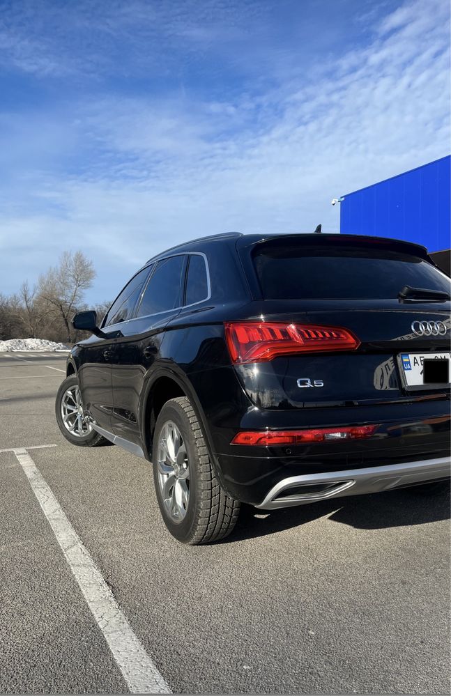 Продам Audi Q5 2019