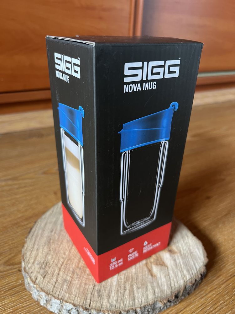 Kubek podróżny szklany SIGG Switzerland Nova Mug Electric Blue