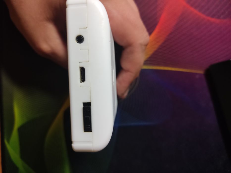 Портативная игровая ретро приставка Белая,Игровая приставка 400 в 1