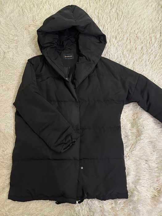 Жіночий зимовий пуховик