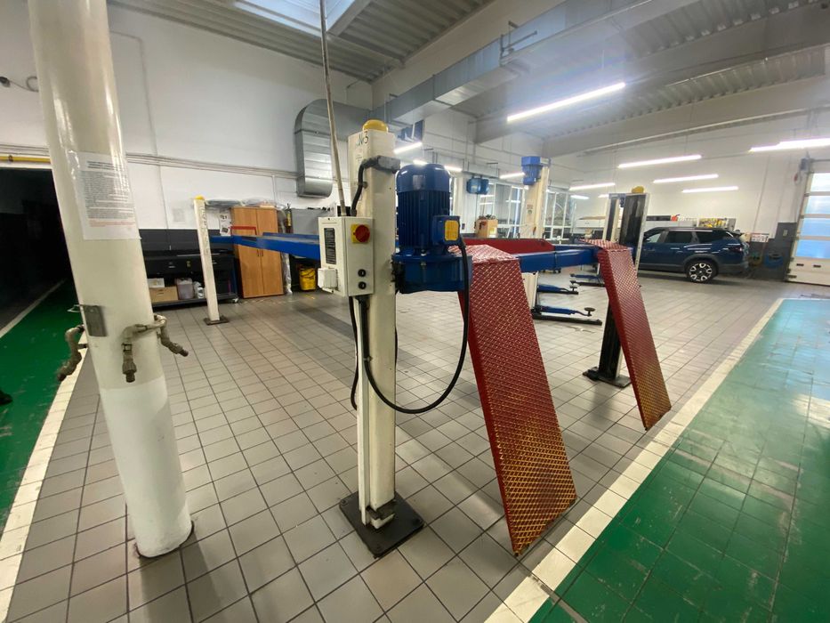 Podnośnik czterokolumnowy CAR-LIFT