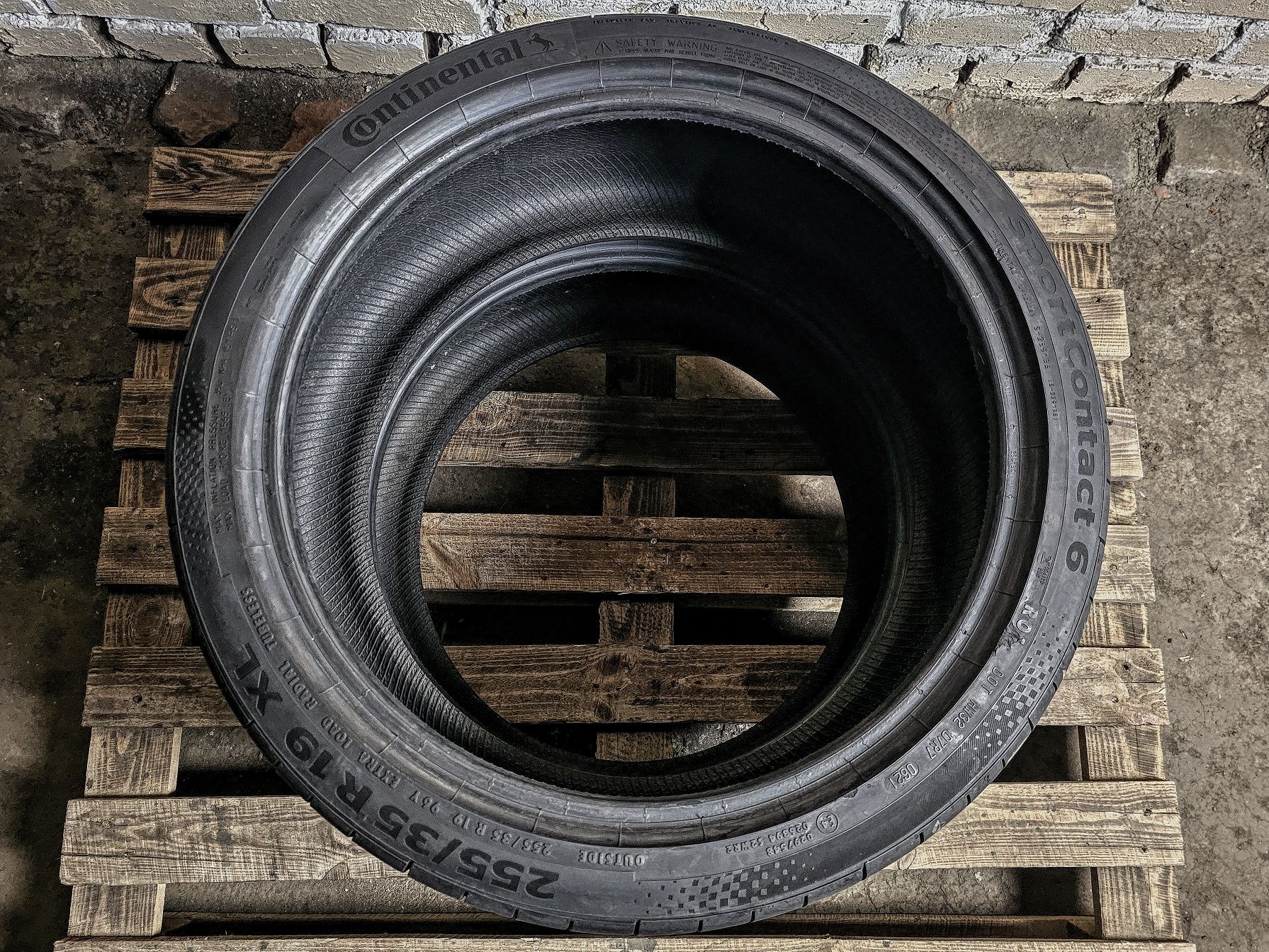 Пара 255/35r19 Continental | 7mm | 2021 | Czech | Преміум шини | Ідеал