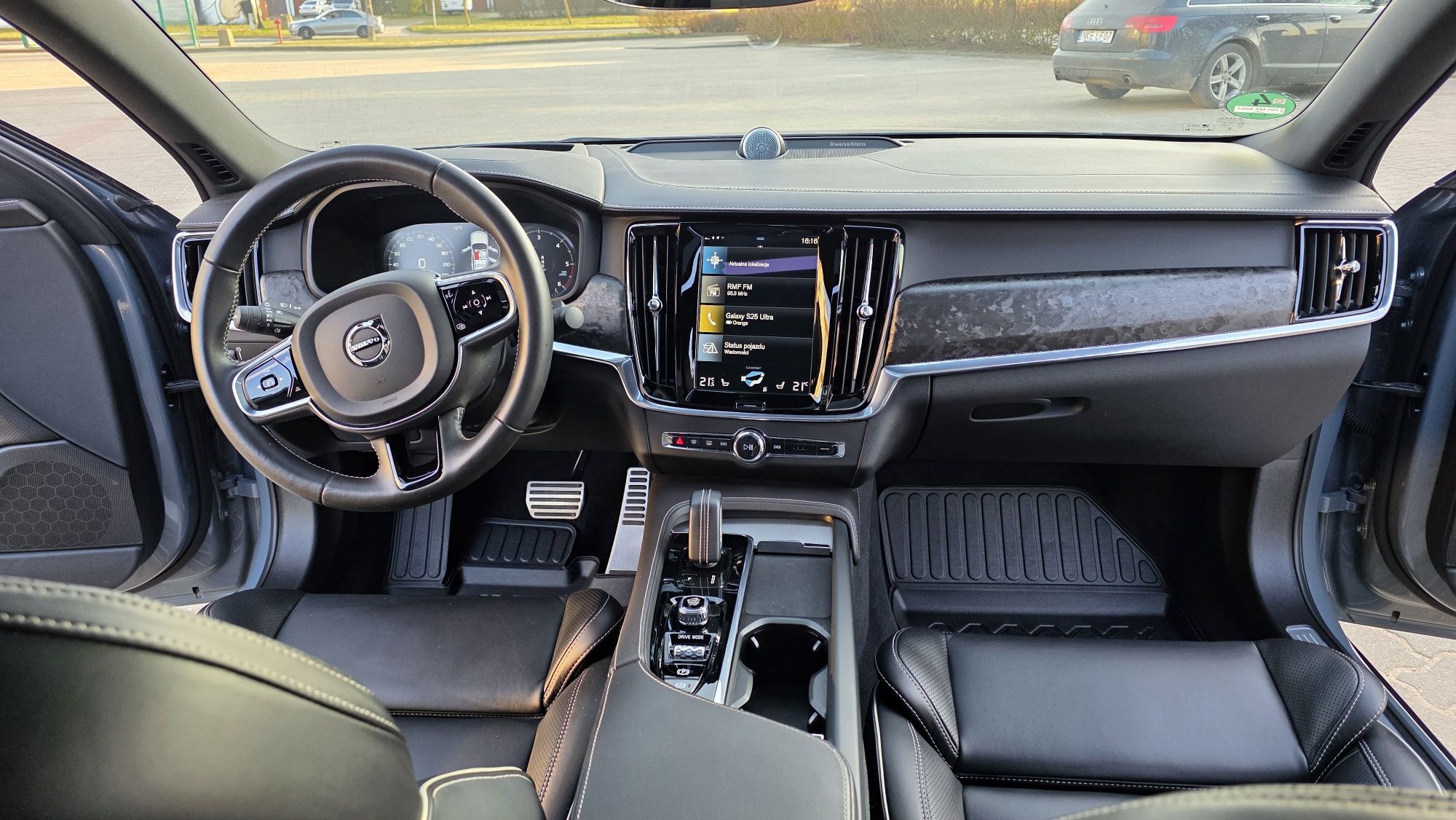 Volvo s90 R-design 4x4 rok 2021 full opcja ładny zamiana