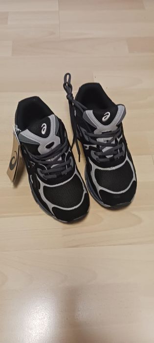 Asics gel nyc pretos