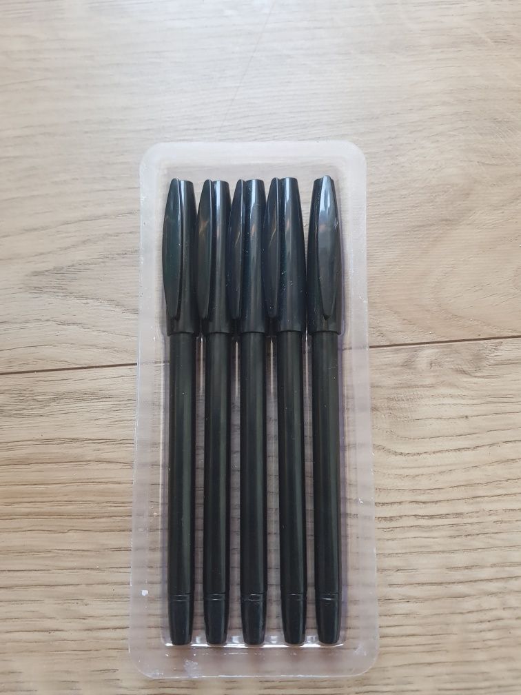 Nowe długopisy żelowe czarne 5 sztuk