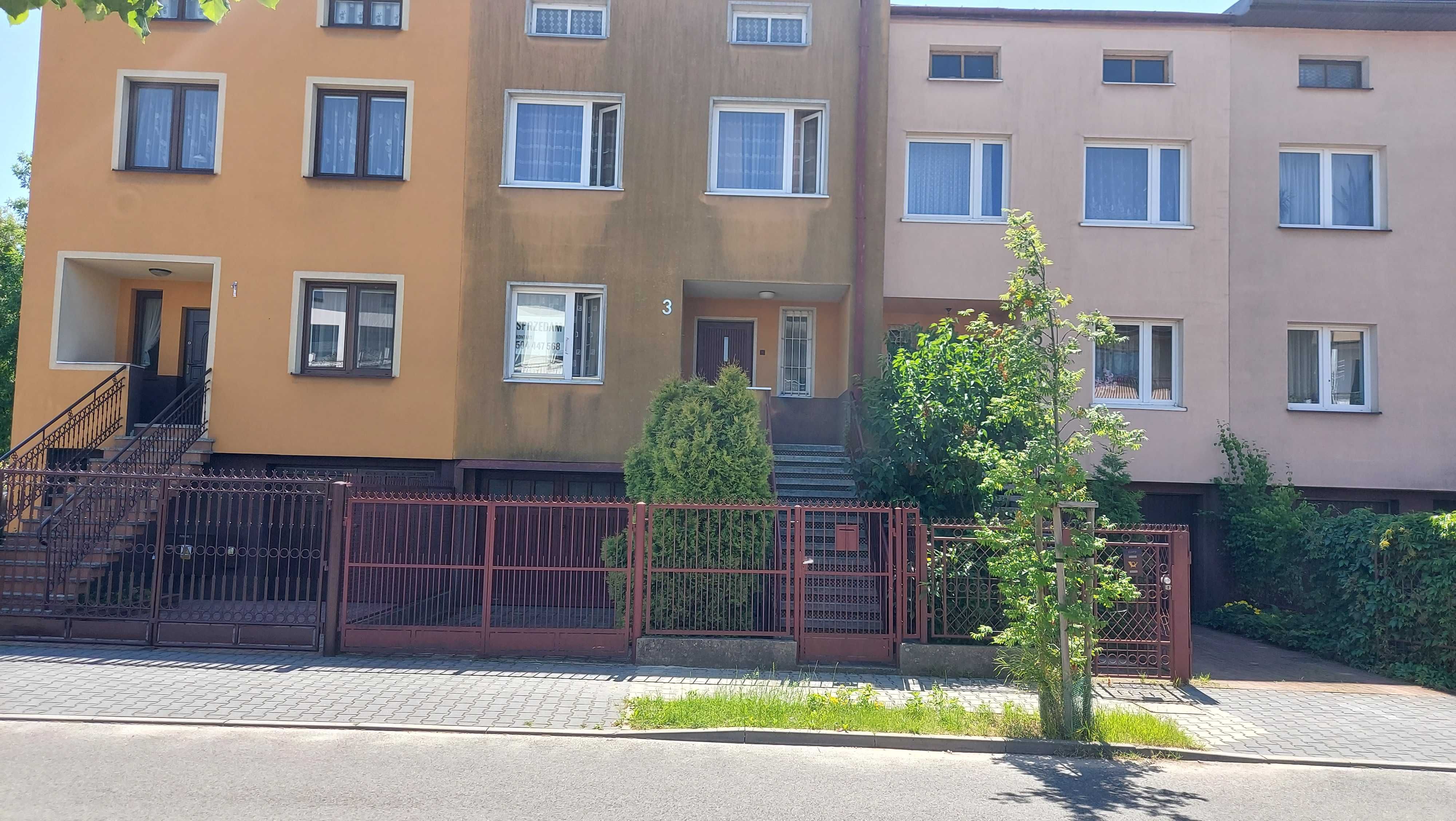 Dom jednorodzinny w zabudowie szeregowej Idalin ul. Perłowa Radom