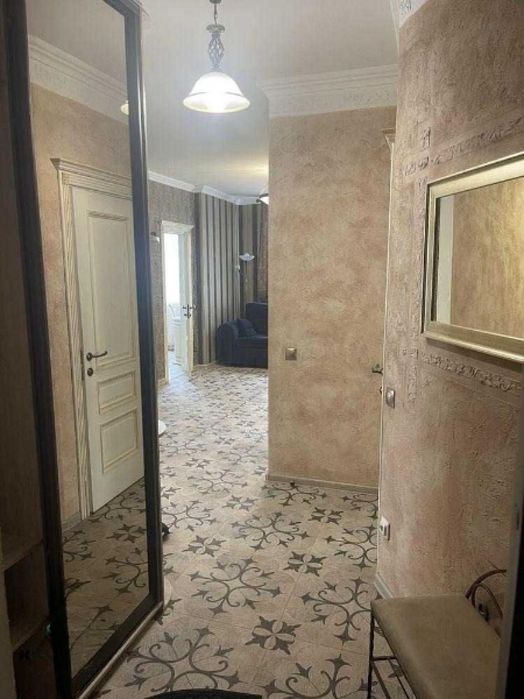 Простора та світла 3-кімнатна квартира 75 м² Урлівська 23-В