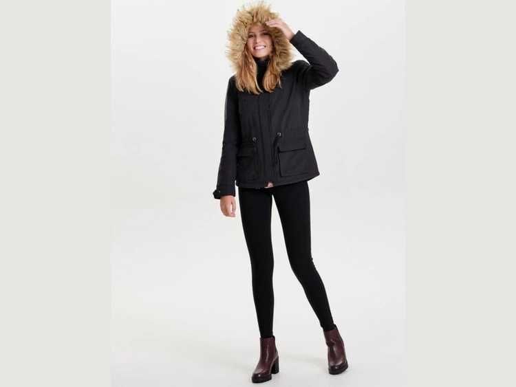 Kurtka damska zimowa parka Only z futerkiem r. XS-M